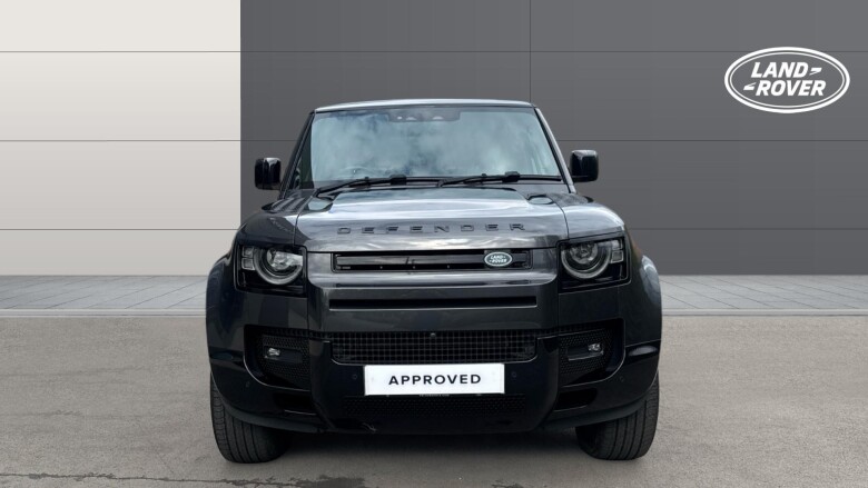 Land Rover Defender 3.0 D250 X-Dynamic HSE 90 3dr Auto Diesel Estate